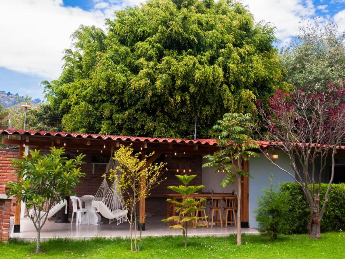 Bamboo Village Place Tumbaco Extérieur photo